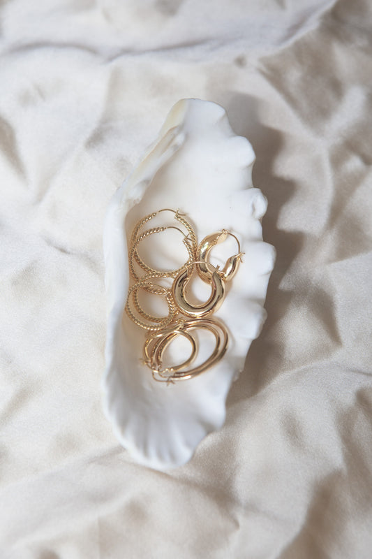 The Medium Twisted Hoops - Gold